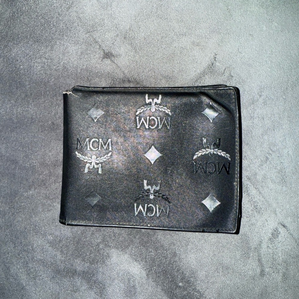 MCM Black Logo Wallet - Picture 2 of 16